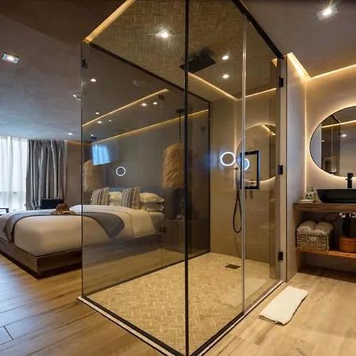 How Glass Partitions Transform Modern Hotel Interiors