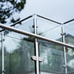 laminated glass railing